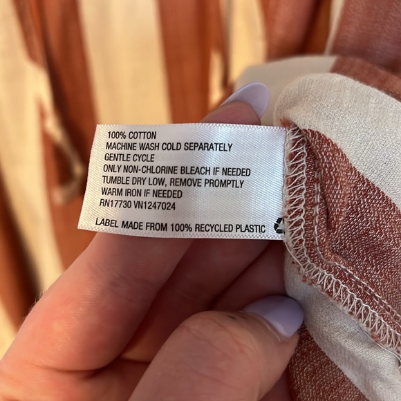 Striped Knox Rose blouse with tassels and puffy sleeves. Size XL. - Picture 5 of 5